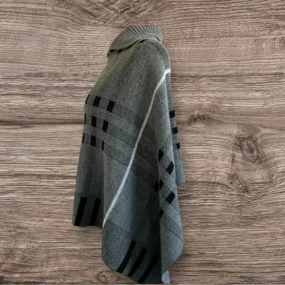 💟💎Vintage Poncho/Shawl Sweater - Picture 8 of 14